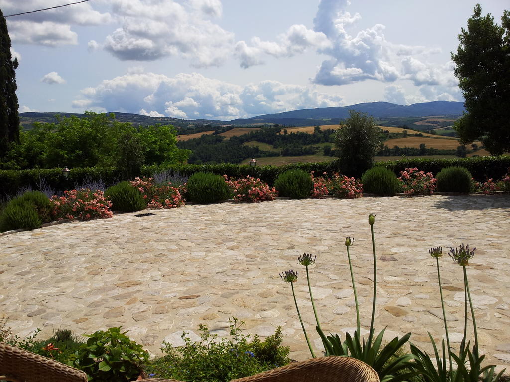 Agriturismo La Torraccia Todi Exterior foto
