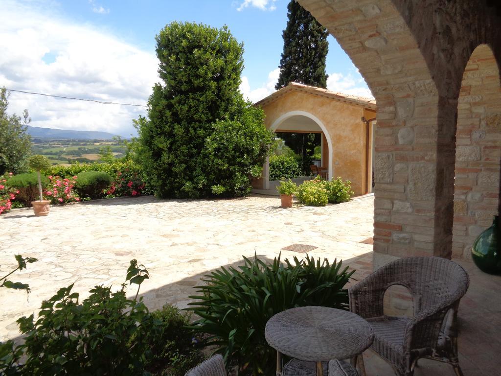 Agriturismo La Torraccia Todi Exterior foto